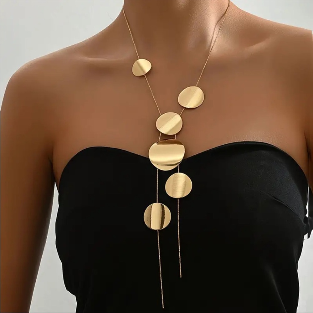 Creative Round Disc Glossy Irregular Fine Snake Chain Versatile Stylish